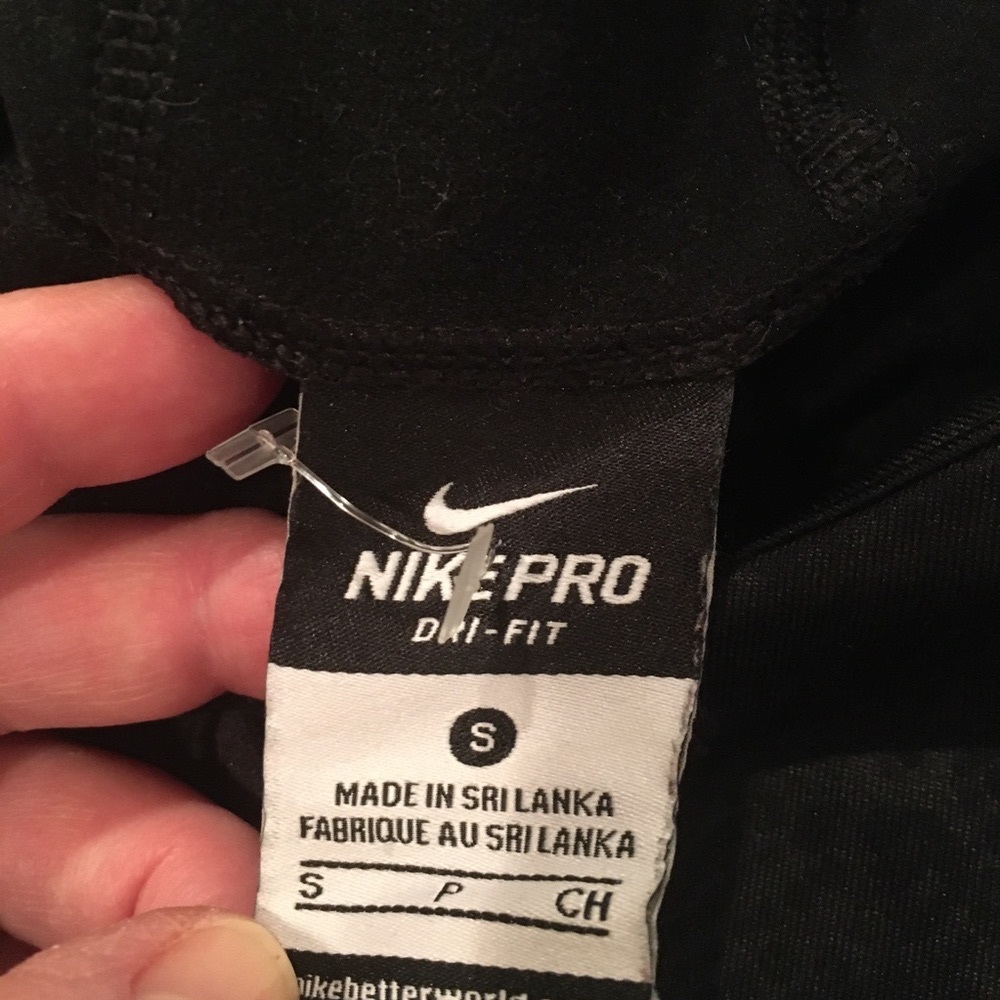 Ladies Nike hooded pullover size small